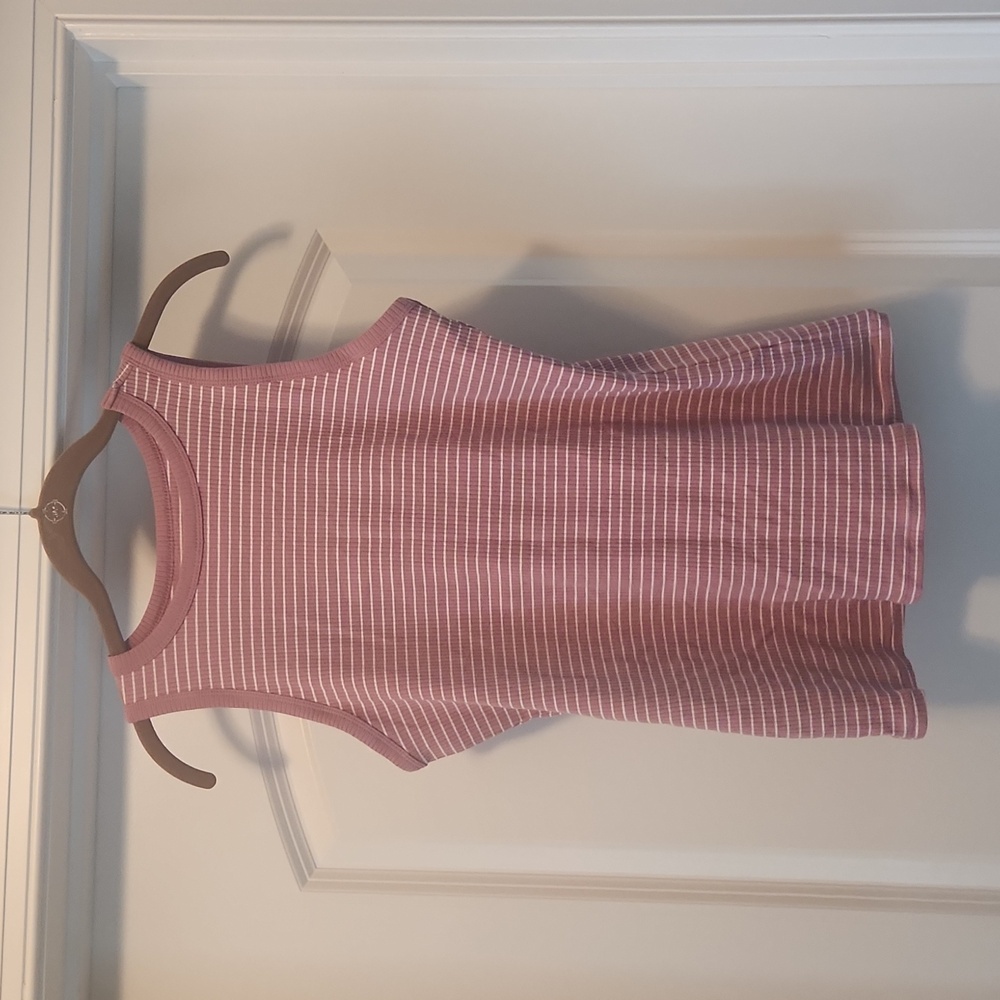 Pink tank top